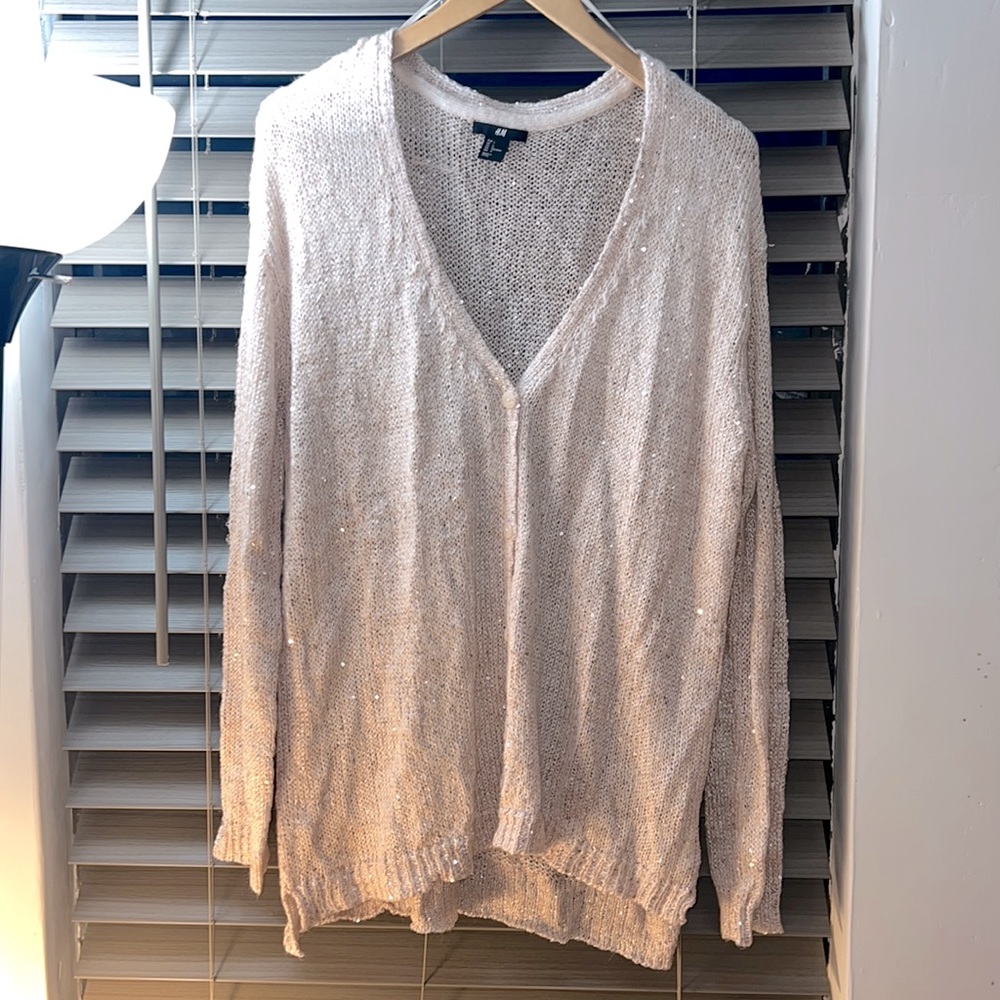 H&M Light Beige Sequined Button Up Cardigan 🥯💋